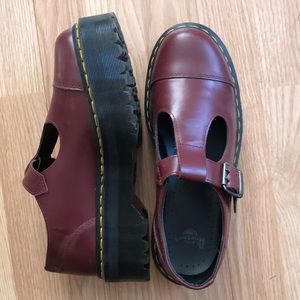 Dr. Martens Bethan. Cherry red.